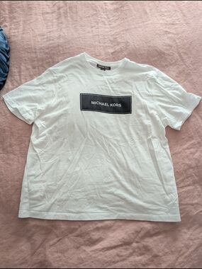 Michael Kors Men’s White Logo Patch Short-Sleeve T-Shirt Medium EUC